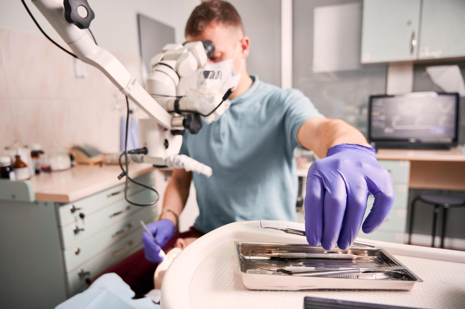 Ekskawator stomatologiczny – do czego służy i jak go używać?